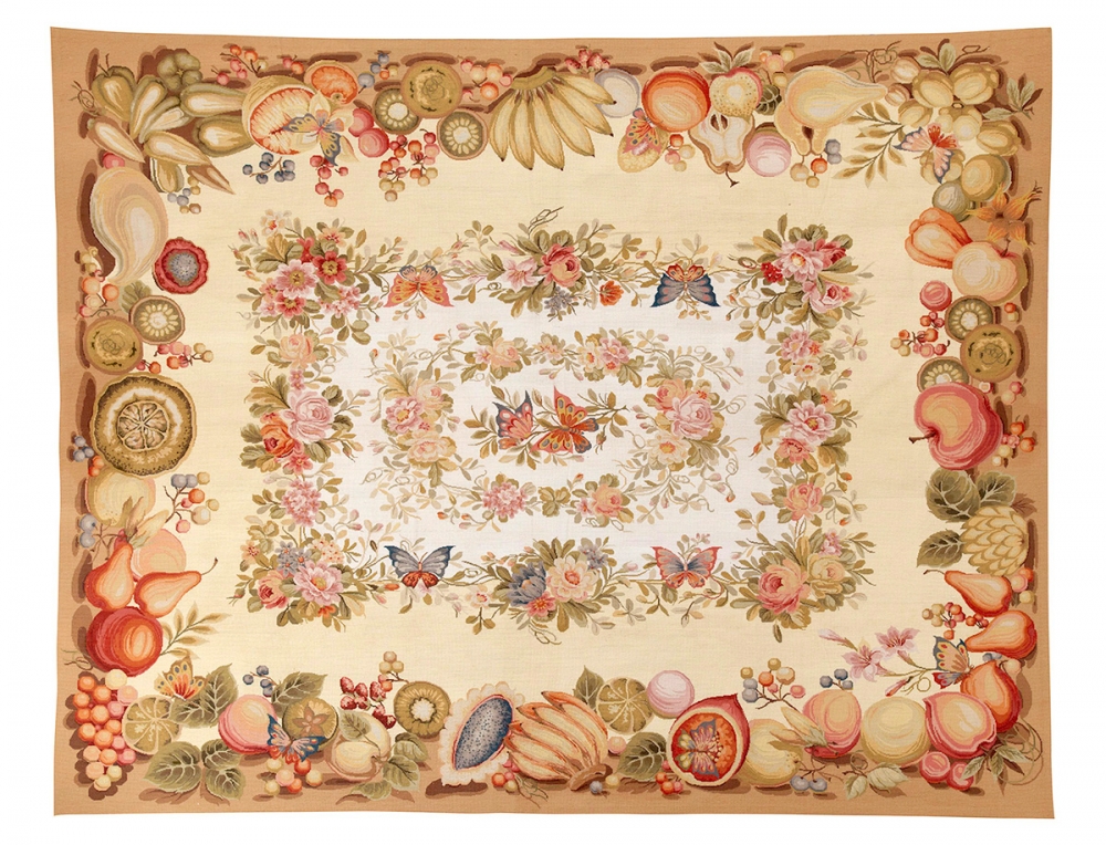 Вышивка крестом "Бабочки и фрукты". Повтор Европейской вышивки 19 века. Ручная работа. Современная копия. Состав шерсть.<br />Размер : 234x304 см. (002986)