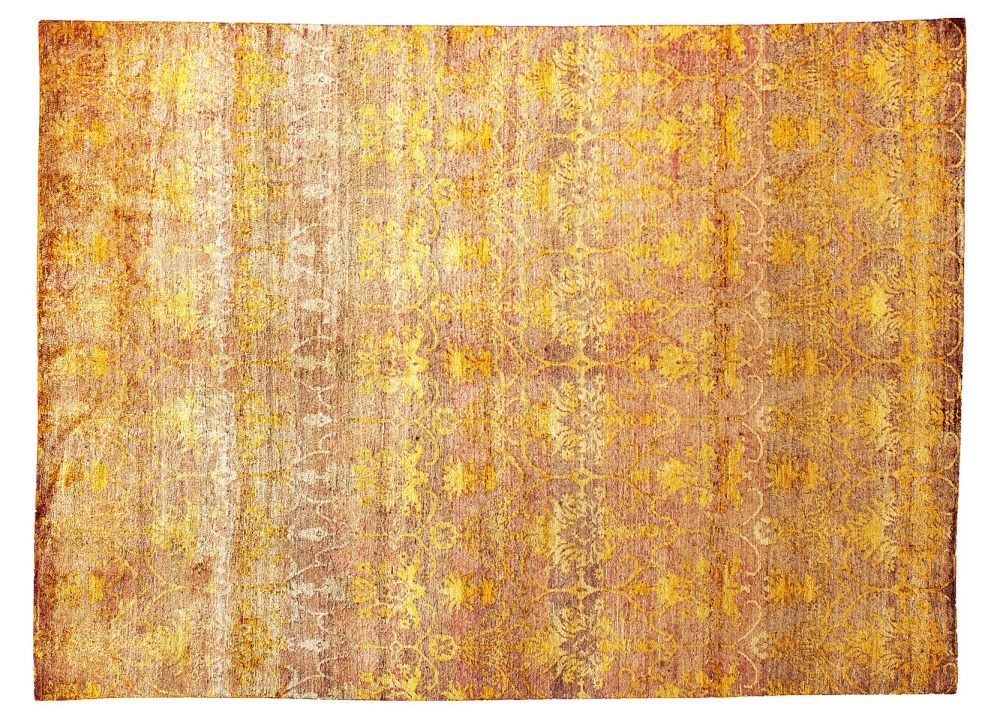 Дамаск. Текстильный дизайн 17 века.<br />Ковер соткан в Джайпуре (Индия).<br />Шёлк Сари. Размер : 229х315 см. (004708)