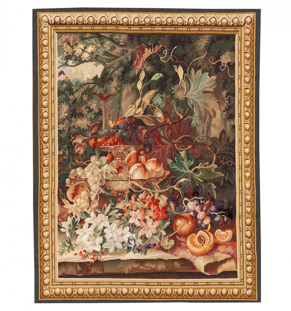 Гобелен "Ваза с фруктами". Дизайн шпалеры середины 19 века, Франция. Современная копия. Ручная работа. Состав шерсть,шелк. Размер : 118х152 см. (543256)