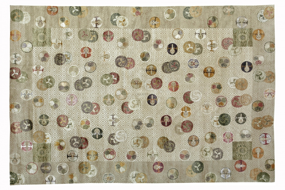 Кимоно. Франко-японский текстильный дизайн 1920-30 г.г.<br />Ар деко. Повтор соткан в Тибете. Состав шерсть, шелк.<br />Размер : 366х543 см. (006367)